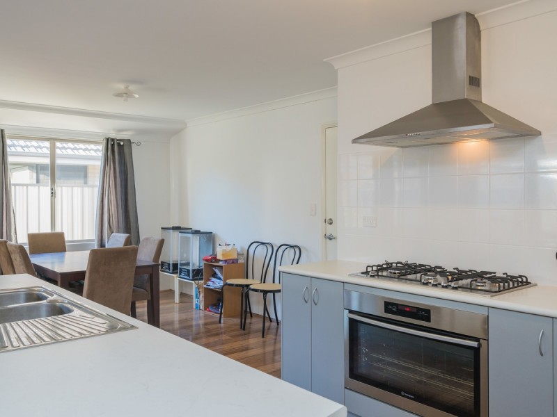 22 Tulip Way, East Cannington WA 6107