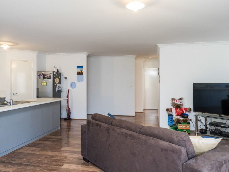 22 Tulip Way, East Cannington WA 6107