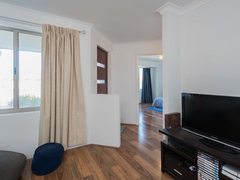 22 Tulip Way, East Cannington WA 6107