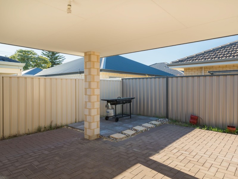 22 Tulip Way, East Cannington WA 6107