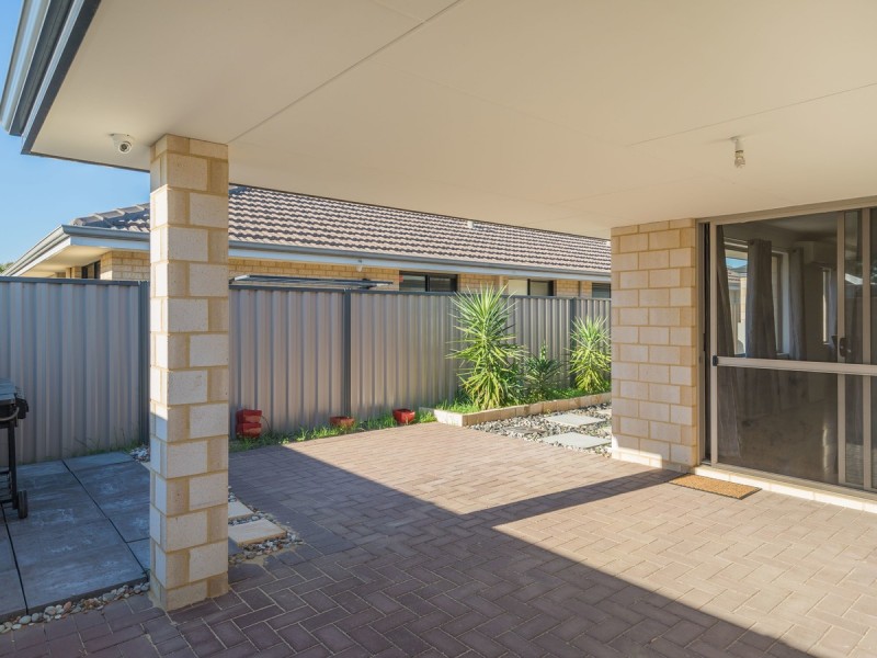 22 Tulip Way, East Cannington WA 6107