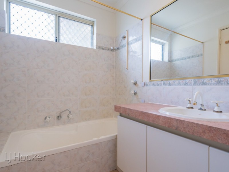 2/182 Hill View Terrace, Bentley WA 6102
