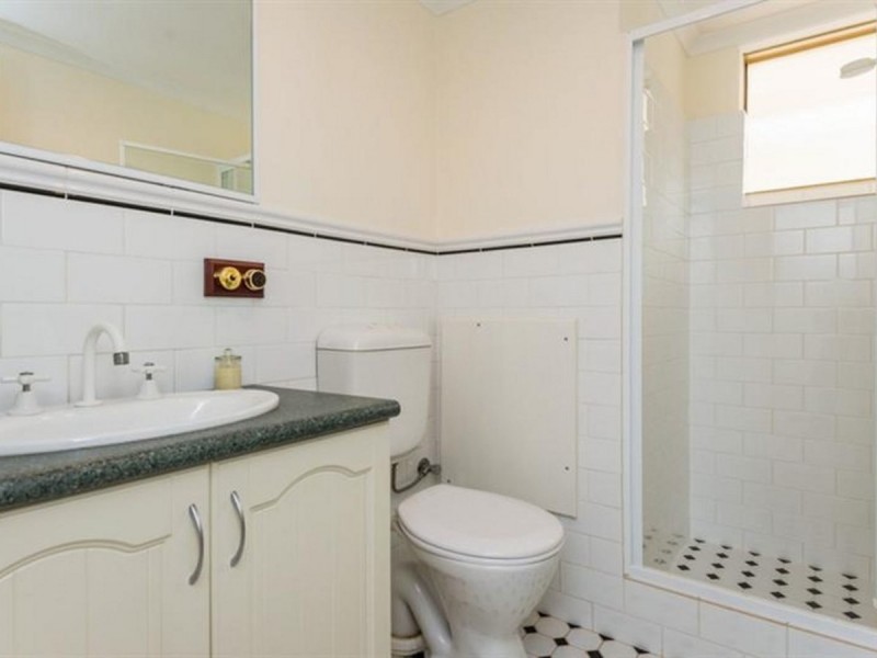 4/22 Nile Street, East Perth WA 6004