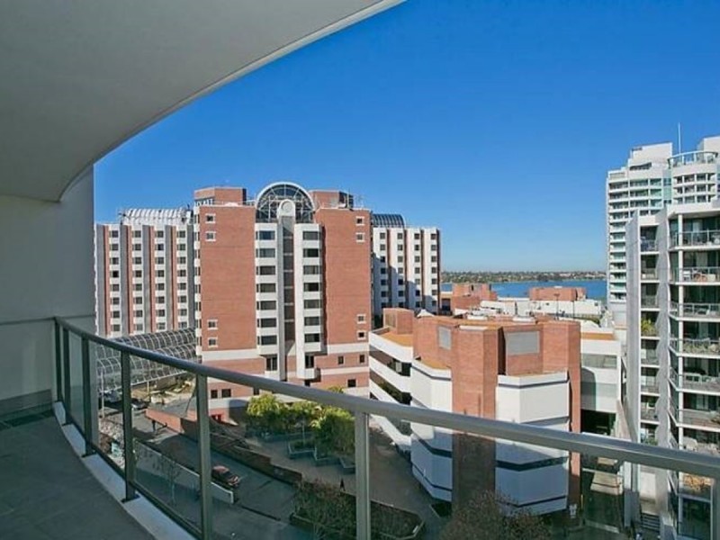 37/128 Adelaide Terrace, East Perth WA 6004