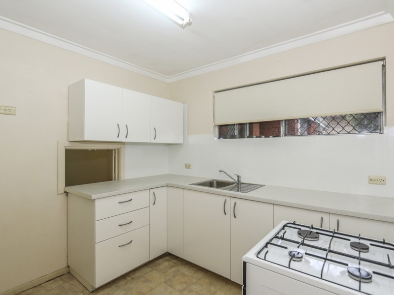 7 Garvey Street, Waterford WA 6152