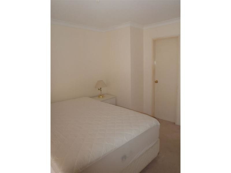 2/68 Queen Street, Bentley WA 6102