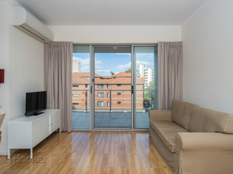 18/35 Wellington Street, East Perth WA 6004