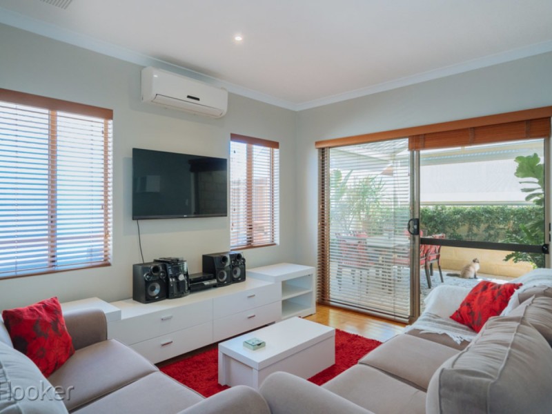 2/23b Ilumba Way, Nollamara WA 6061