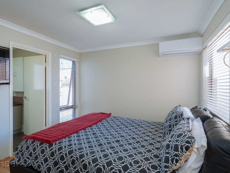 2/23b Ilumba Way, Nollamara WA 6061