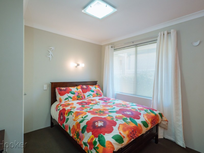 2/23b Ilumba Way, Nollamara WA 6061