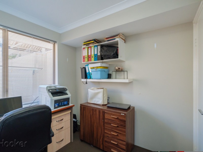 2/23b Ilumba Way, Nollamara WA 6061