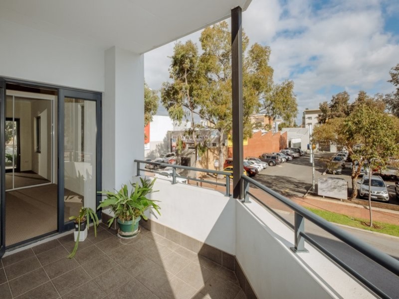 4/2 Pisconeri Street, Perth WA 6000