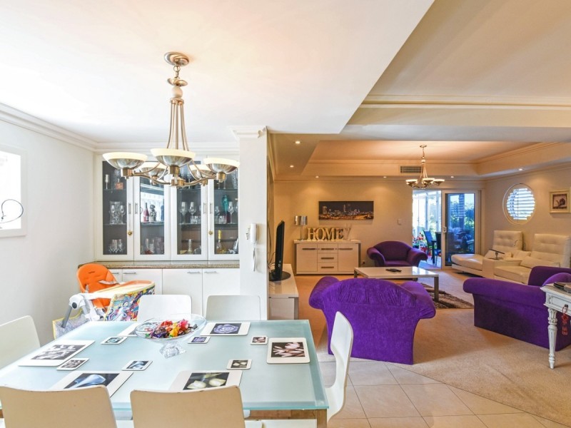 2/28 Nile Street, East Perth WA 6004