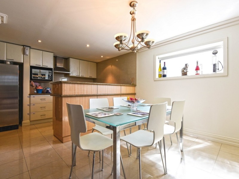 2/28 Nile Street, East Perth WA 6004