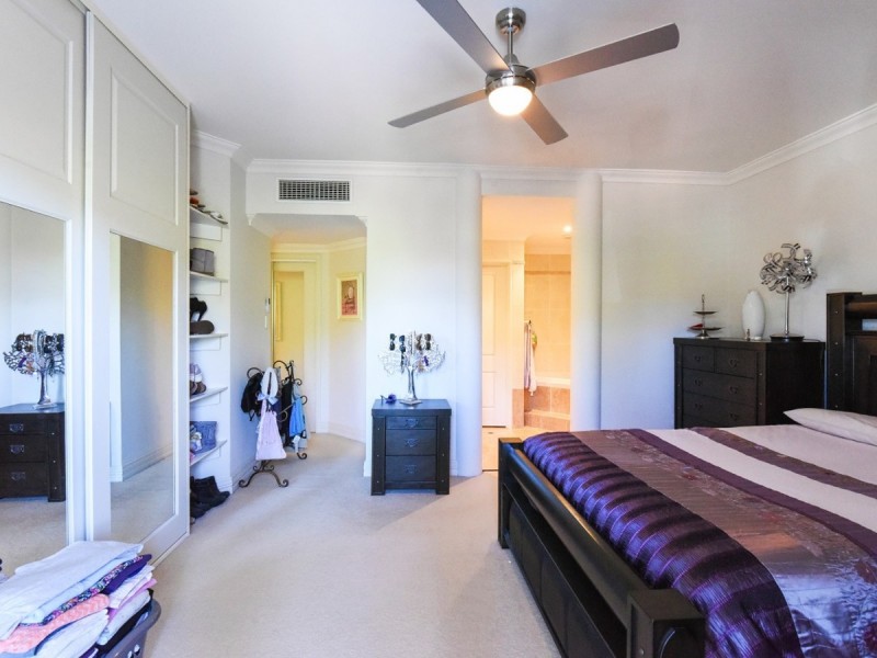 2/28 Nile Street, East Perth WA 6004