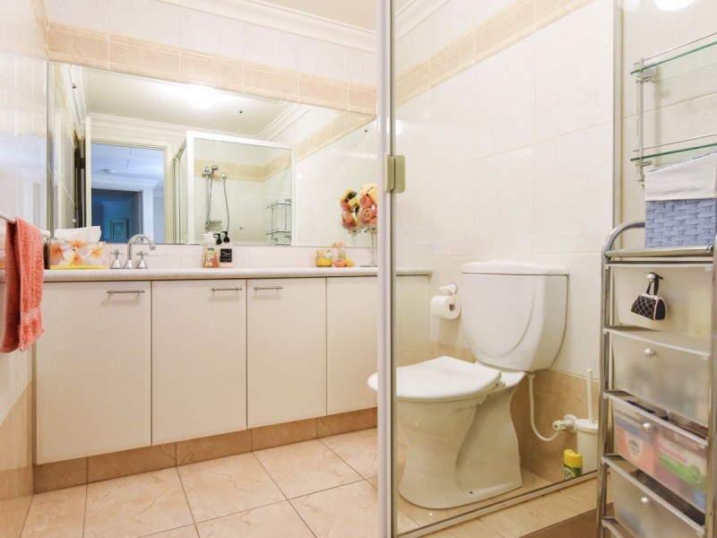 2/28 Nile Street, East Perth WA 6004