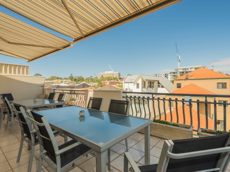 2/111 Royal Street, East Perth WA 6004