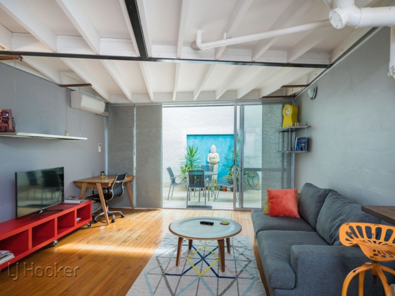 22 Little Saunders Street, East Perth WA 6004