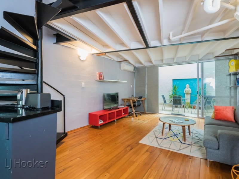 22 Little Saunders Street, East Perth WA 6004