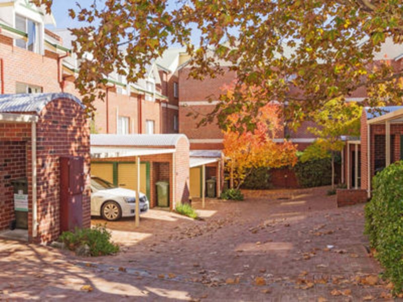 17/39 Bronte Street, East Perth WA 6004