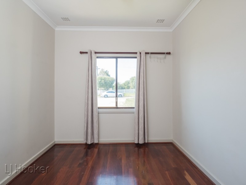 29 Irwin Road, Embleton WA 6062