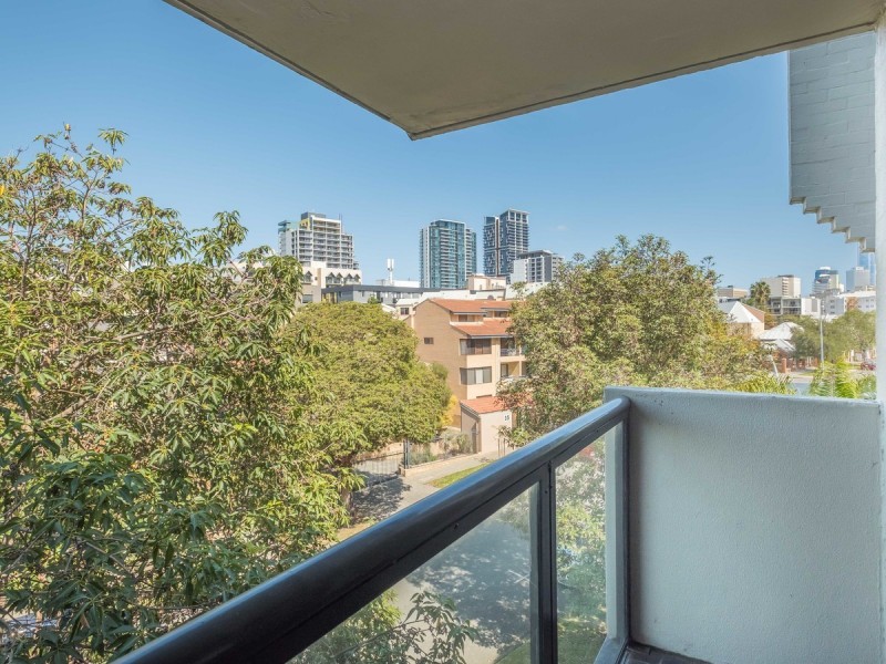 30/2 Goderich Street, East Perth WA 6004