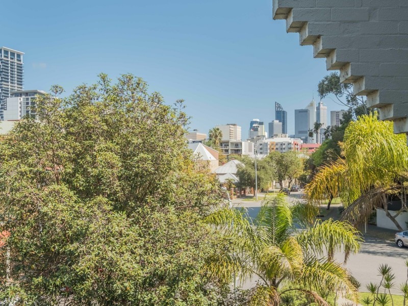 30/2 Goderich Street, East Perth WA 6004