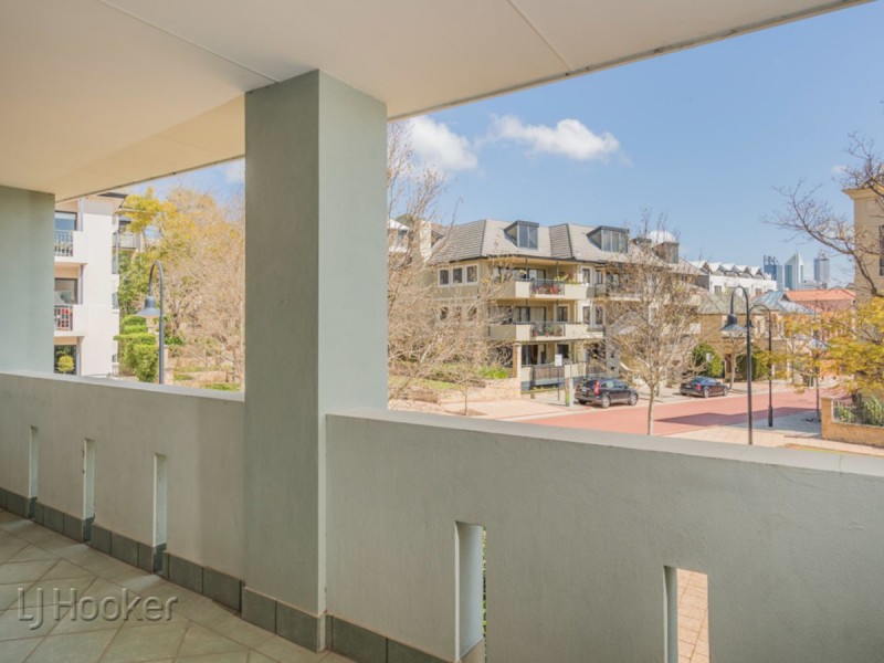 18 Haig Park Circle, East Perth WA 6004