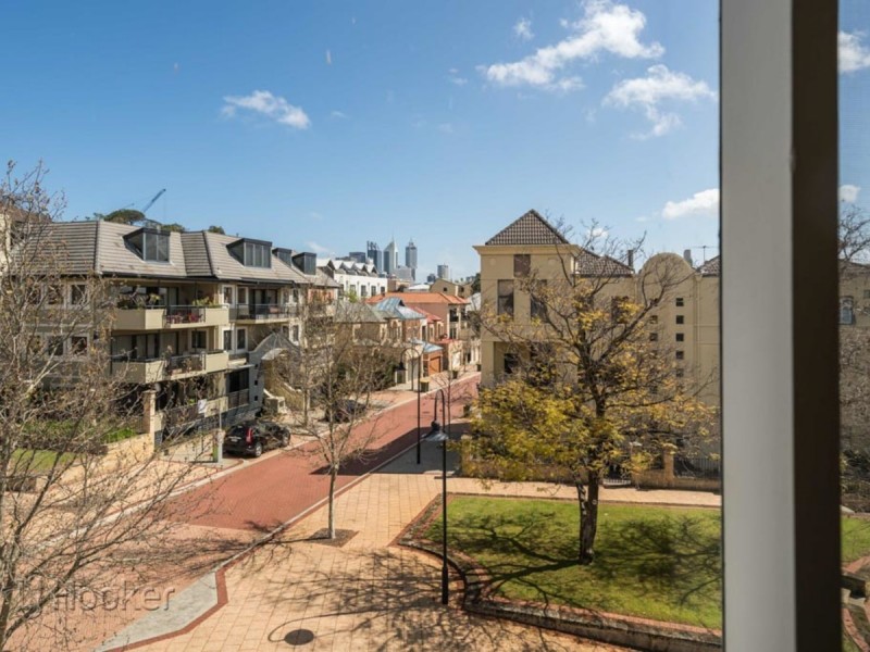 18 Haig Park Circle, East Perth WA 6004