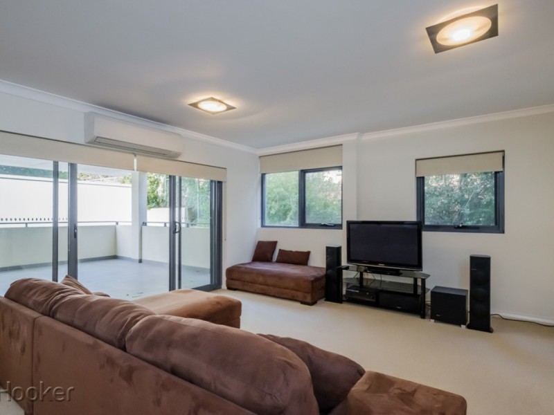 27/18 Wellington Street, East Perth WA 6004