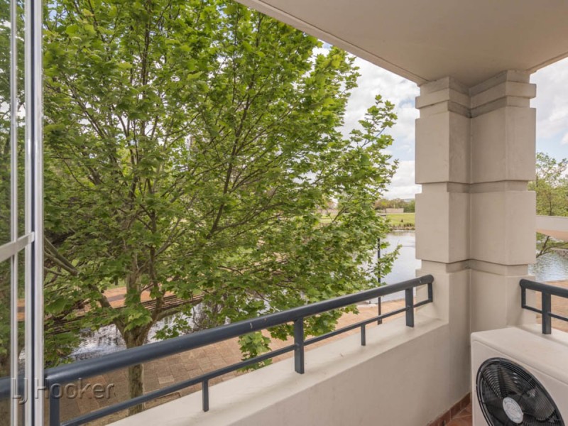 9/32 Eastbrook Terrace, East Perth WA 6004