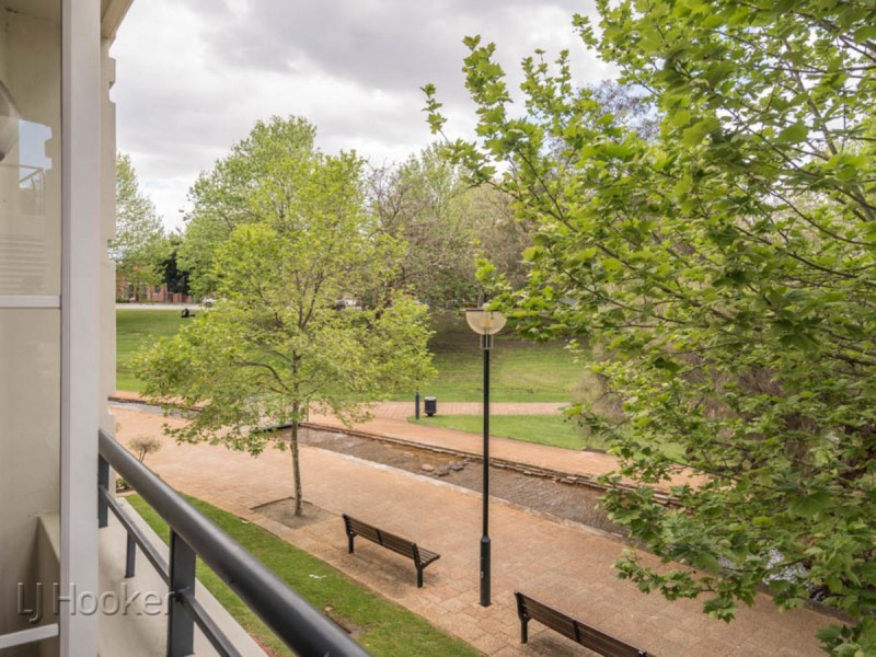 9/32 Eastbrook Terrace, East Perth WA 6004