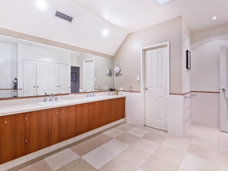 11/35 Haig Park Circle, East Perth WA 6004