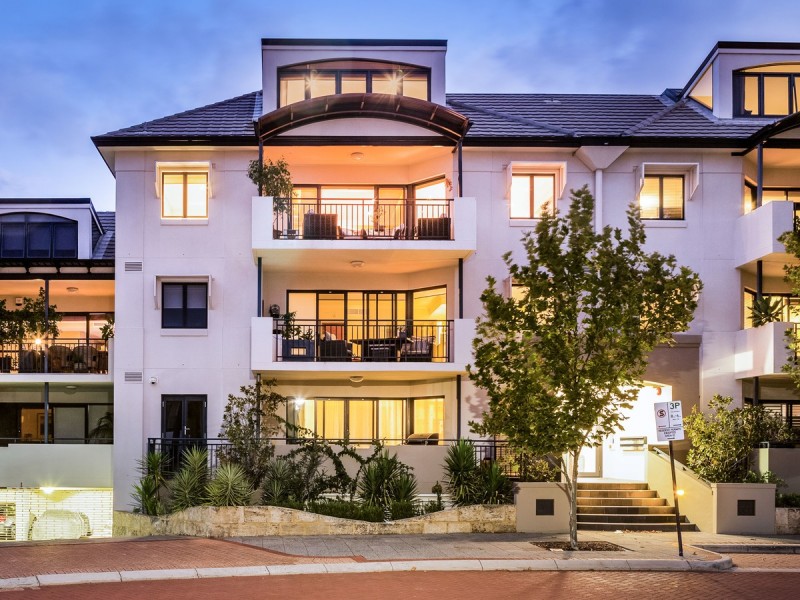 11/35 Haig Park Circle, East Perth WA 6004