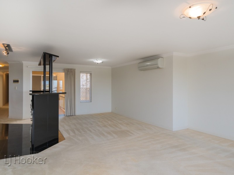 4/30 Waterloo Crescent, East Perth WA 6004