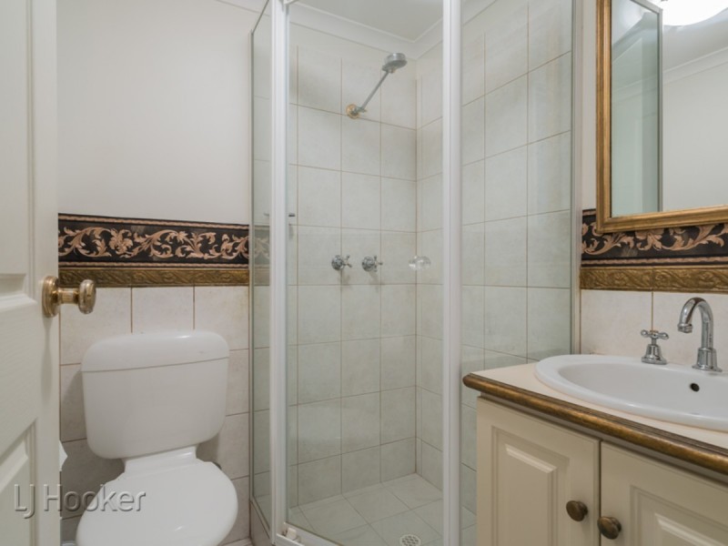 4/30 Waterloo Crescent, East Perth WA 6004