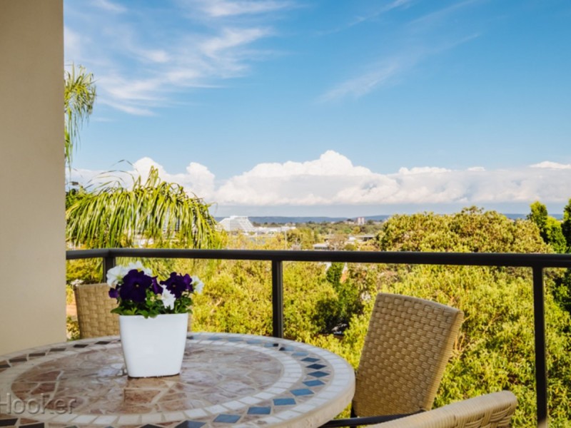 6/14 Waterloo Crescent, East Perth WA 6004