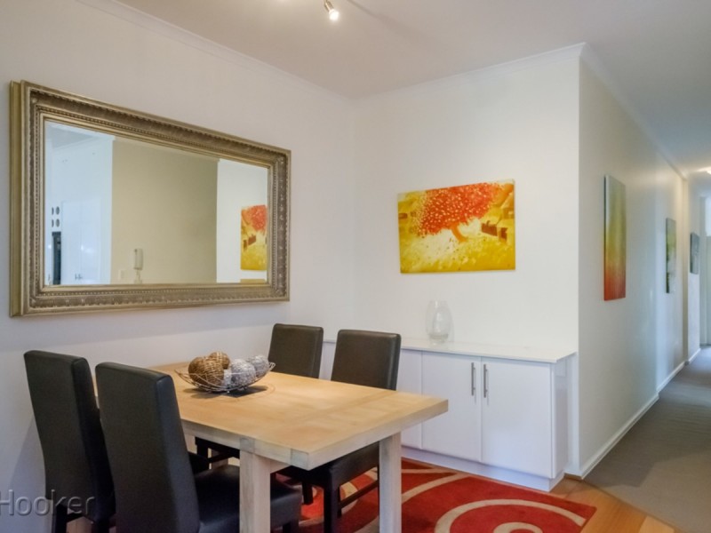 2/160 Aberdeen Street, Northbridge WA 6003