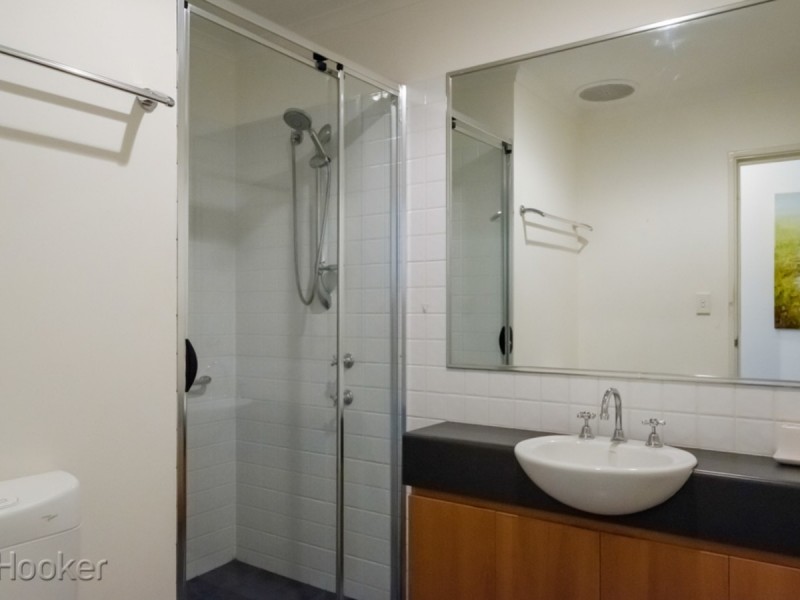 2/160 Aberdeen Street, Northbridge WA 6003