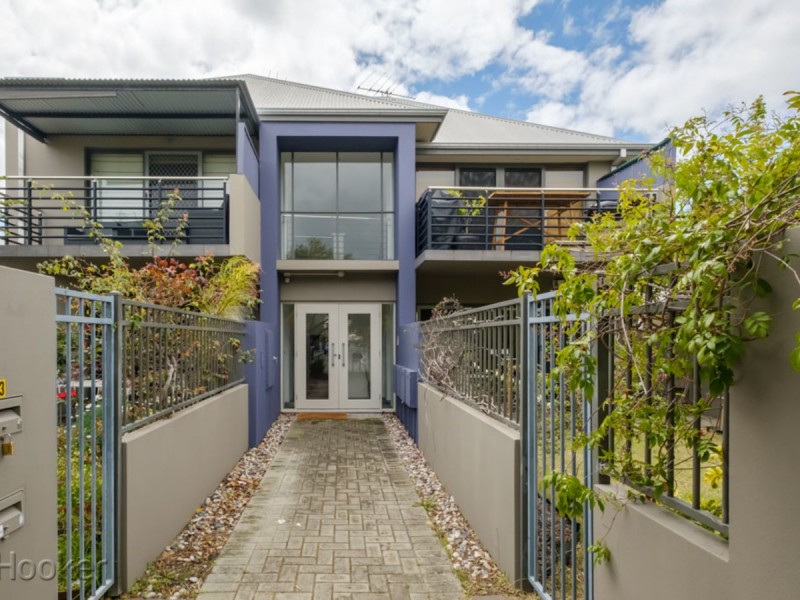 2/160 Aberdeen Street, Northbridge WA 6003