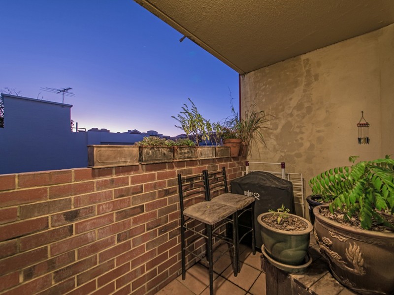 18/102 Goderich Street, East Perth WA 6004