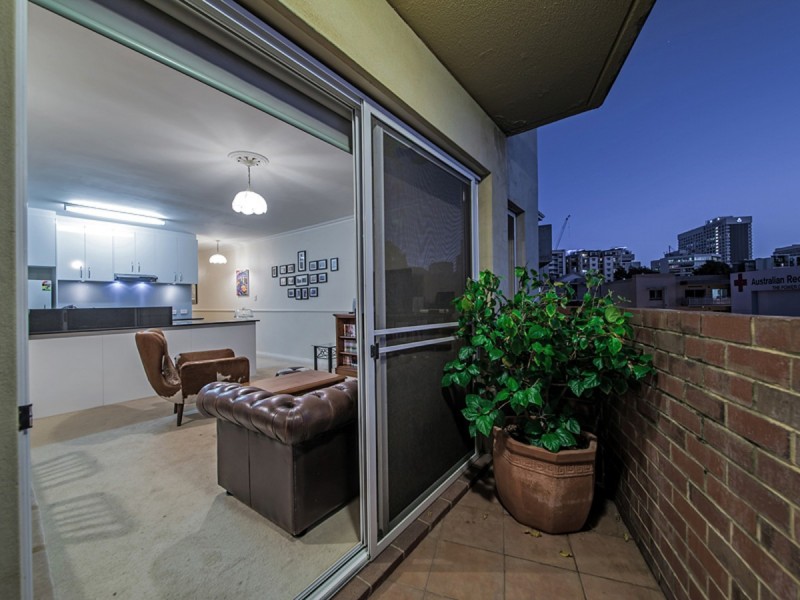 18/102 Goderich Street, East Perth WA 6004