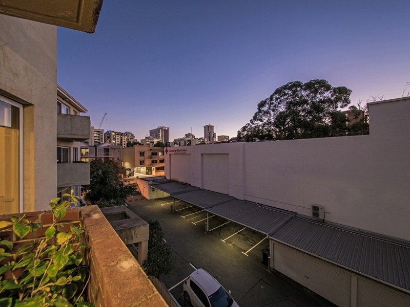 18/102 Goderich Street, East Perth WA 6004