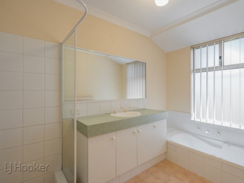 2/24 Mozart Mews, Rivervale WA 6103