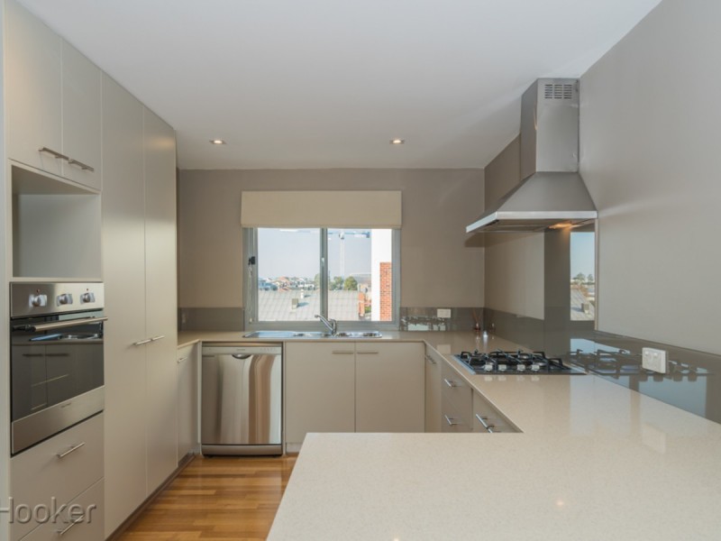 18/128 Brown Street, East Perth WA 6004