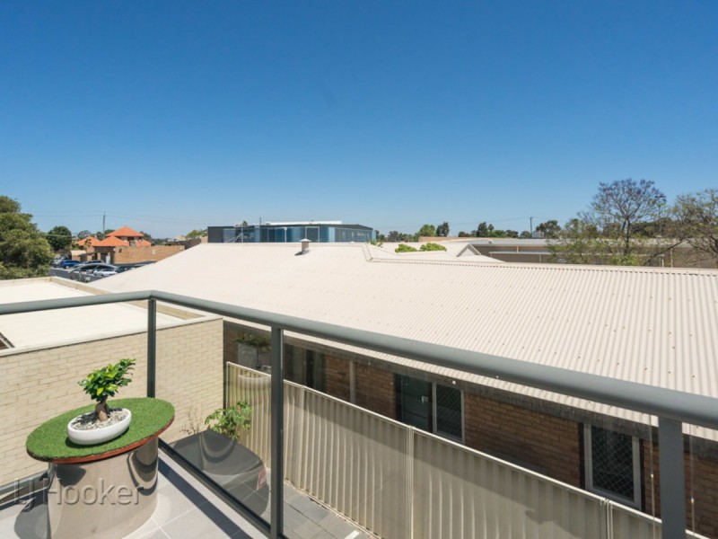 32/24 Burton Street, Cannington WA 6107