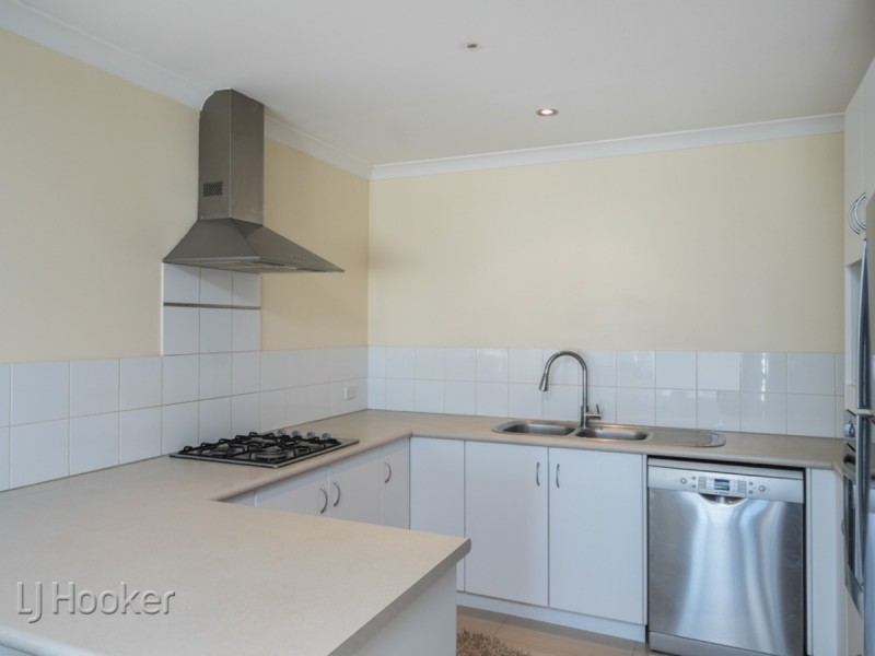 32/24 Burton Street, Cannington WA 6107