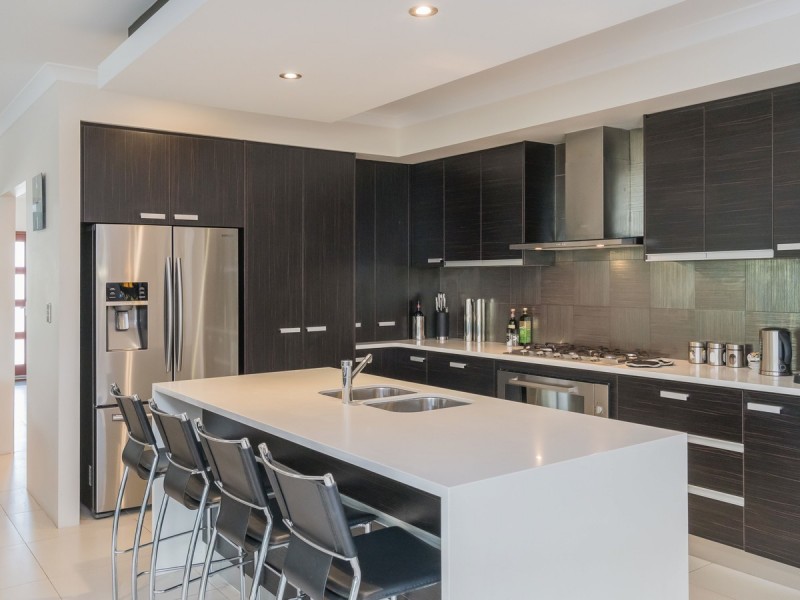 4 Greylock Meander, Madeley WA 6065