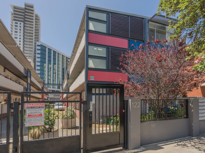 10/122 Terrace Road, Perth WA 6000