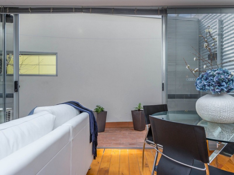 1 Little Saunders Street, East Perth WA 6004